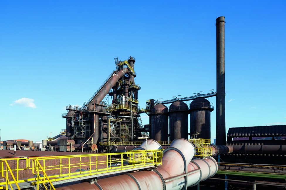 Kleiner Hochofen von Voestalpine in Linz