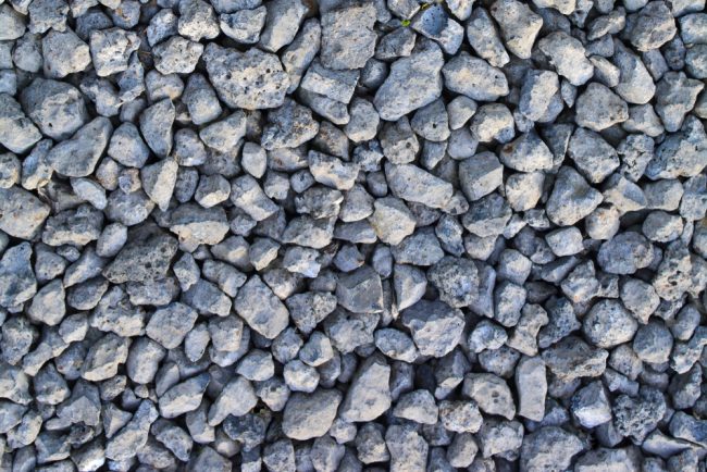 Das Foto zeigt Eisenhüttenschlacke. Der Verband Euroslag kennt die Zahlen, wie viel produziert wurde und wie viel Naturstein er ersetzt.