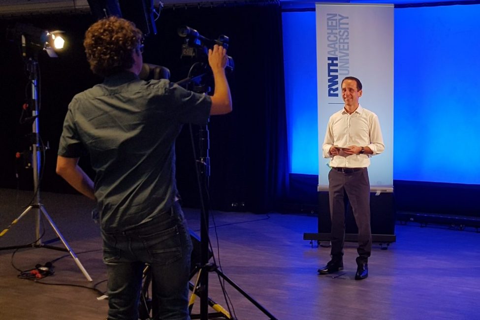 New Frontiers-Workshop: Gastgeber war Prof. Dr. Sebastian Münstermann vom IEHK der RWTH Aachen