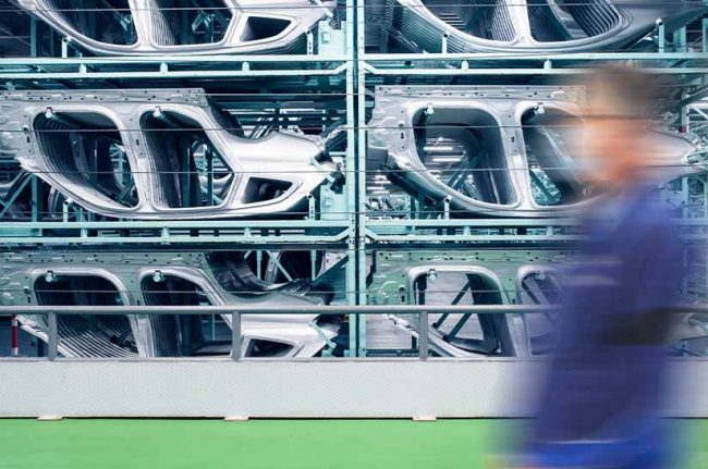 Materiallager bei BMW group