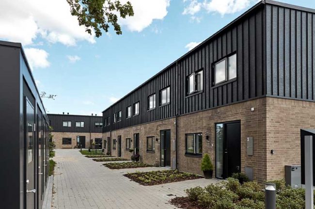 Fassadenprofil mit dem sogenannten "pladur Relief Icecrystal"