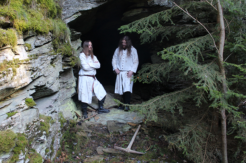 Dauþuz spielen Mining Black Metal