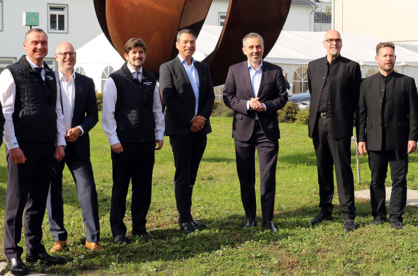 Thomas Jarzombek hat sich Siempelkamp informiert