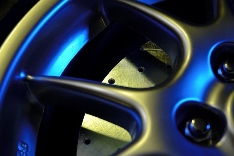 Bremsscheibe symbolisiert Zuliefererkrise im Automobilsektor (Symbolbild)