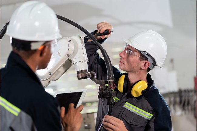 Rainer Brehm bei ZVEI-Pressekonferenz zur Automatisierungstechnik