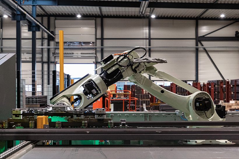 Vollautomatische Kommissionierlinie von VOL-Stahl in Hanau