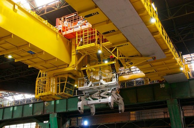 vollautomatische Brammenkrane von Danieli