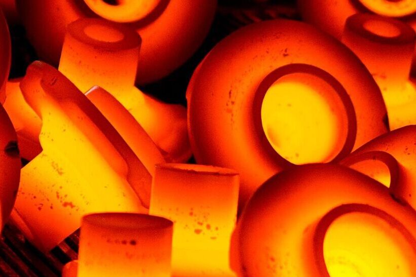 Die Modernisierung der beiden französischen Standorte saarstahl-werk-voelklingen-uebernahme-liberty-ascoval-hayang Ascoval und saarstahl-werk-voelklingen-uebernahme-liberty-ascoval-hayang Rail ist in vollem Gange – hier kommt eine Lieferung Stahl per Bahn an.