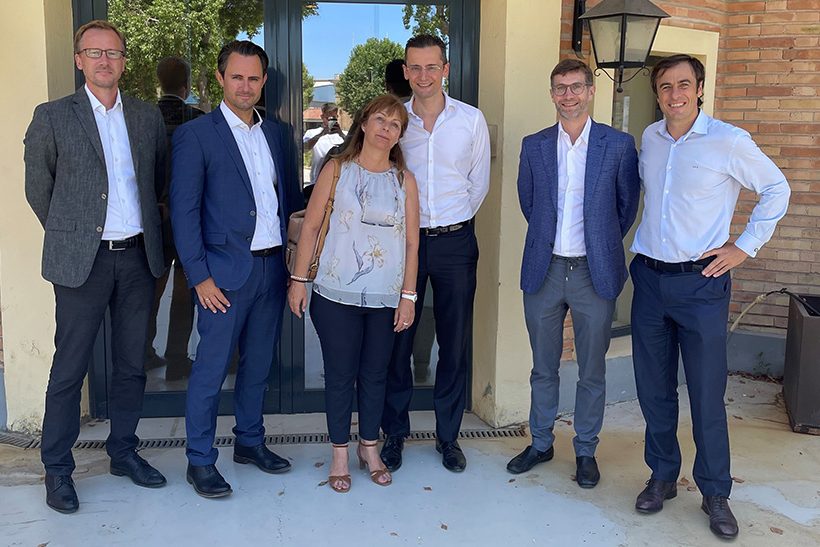 Führungspersonal von Ilsenburger Grobblech GmbH und GRI Renewable Industries