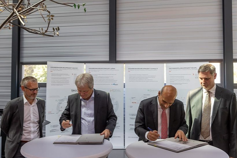 Vertragsunterzeichnung zwischen der Salzgitter AG und Primetals Technologies