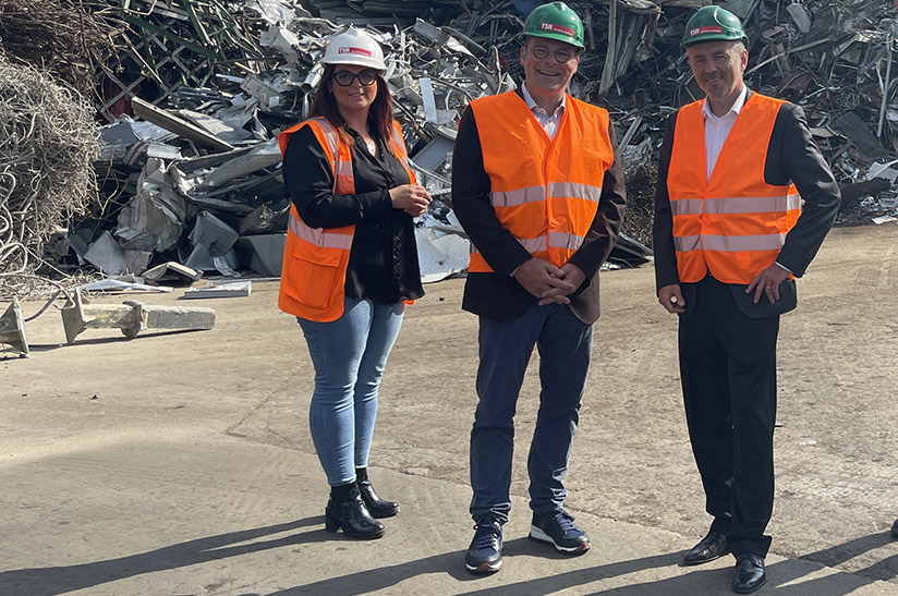 IMG_8988_408482945518577 Kopie Thomas Jarzombek steht rechts außen