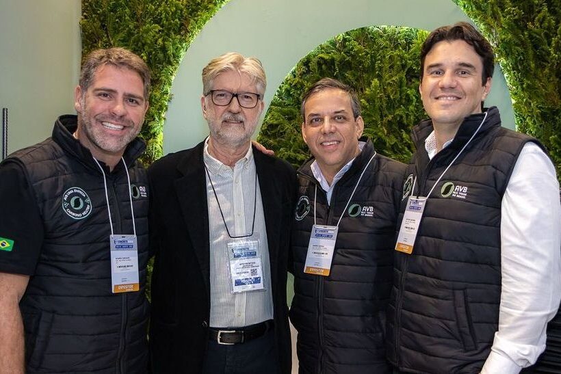 members of Aço Verde and Danieli