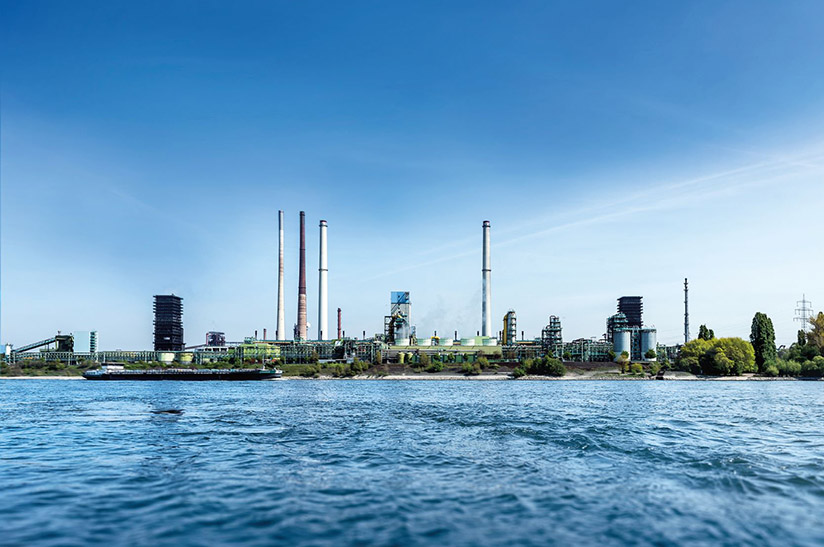 Rheinansicht auf thyssenkrupp