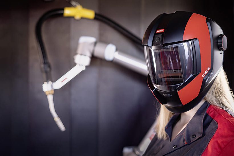 Lorch stellt auf der Euroblech auch Schweißhelme vor