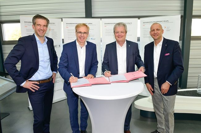 Vertragsunterzeichnung zwischen Miele und Salzgitter Flachstahl