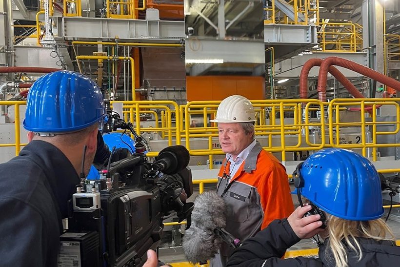 Ulrich Grethe vor der neuen FV3, Salzgitter