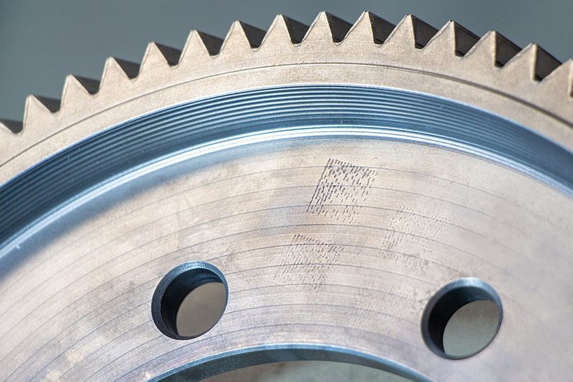 Metallbauteil mit Ceracode