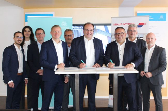 Vertreter von Knauf Interfer und thyssenkrupp Hohenlimburg