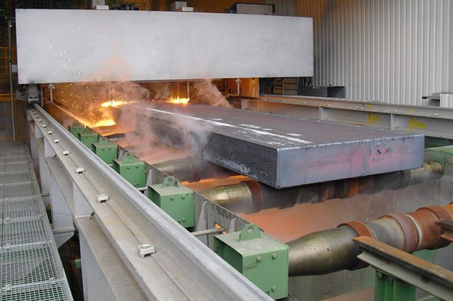 PM_50-Jahre-Stranggiessen (web) Stranggießanlage bei Salzgitter Flachstahl, einem Unternehmen der SZAG