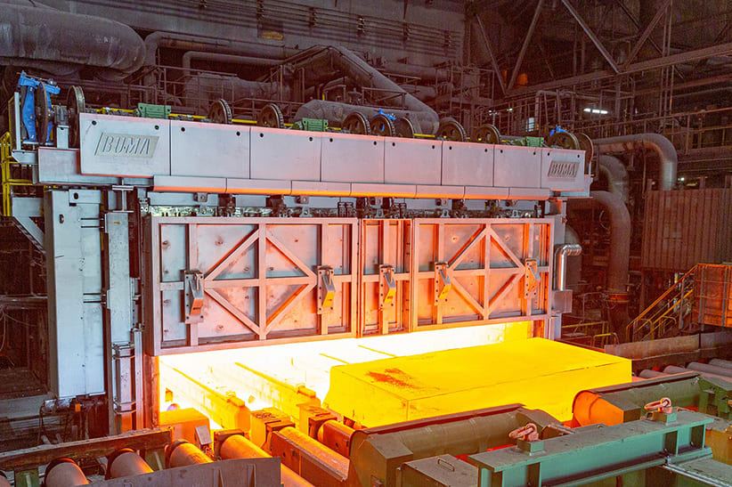 Das Bild zeigt einen Brammenstoßofen, wie er jetzt bei Dillinger modernisiert wurde