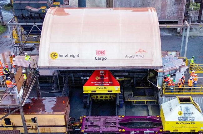 DryTainer von DB Cargo bei ArcelorMittal in Eisenhüttenstadt