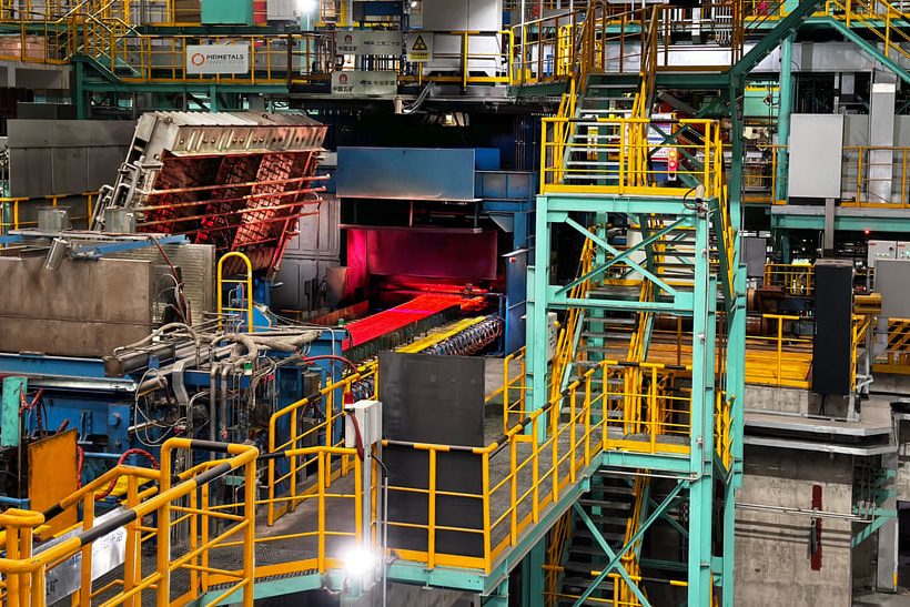 Ultrakompakte Castrip-Gieß- und Walzanlage der Partner Primetals Technologies und Castrip im Werk der Shagang-Gruppe in Zhangjiagang, Provinz Jiangsu, China.