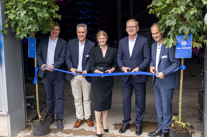 Einweihung des neuen Logistikzentrums von Heine + Beisswenger in Trossingen, Schwarzwald