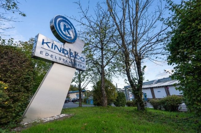 Außenaufnahme von Kind und Co., Edelstahlwerk