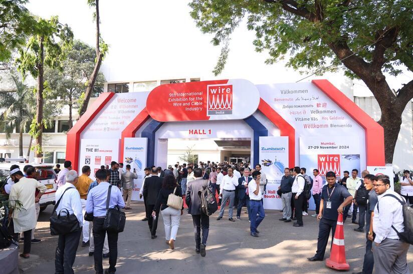 Auf dem Bild ist der Eingangsbereich der vier indischen Metallmessen wire India, Tube India, METEC India und India Essen Welding & Cutting 2024 zu sehen.