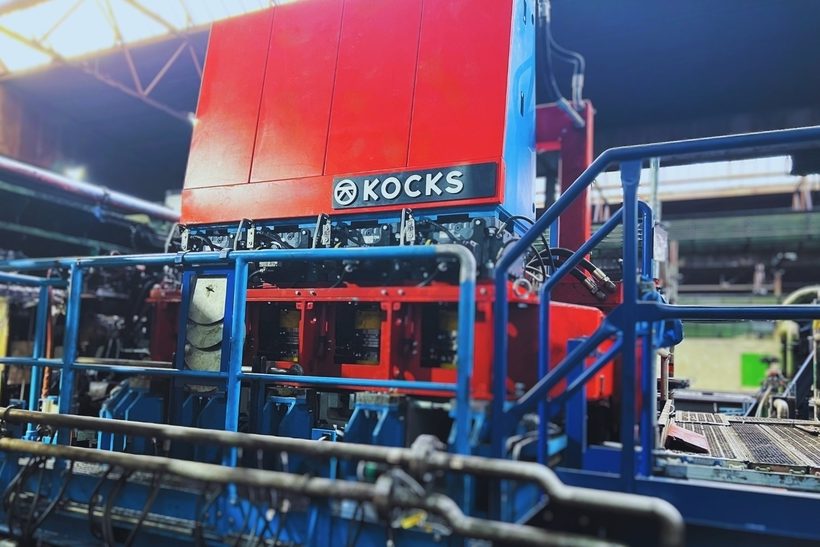 Auf dem Bild ist das Kocks PWW 530/4 für Voestalpine Tubulars mit 4-Walzengerüsten zu sehen.