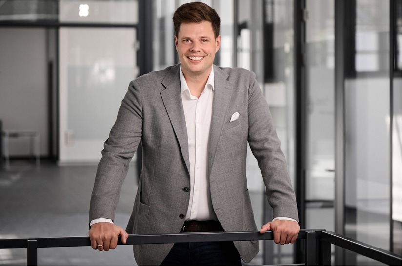 Auf dem Foto ist Dr. Philipp Kronenberg zu sehen.