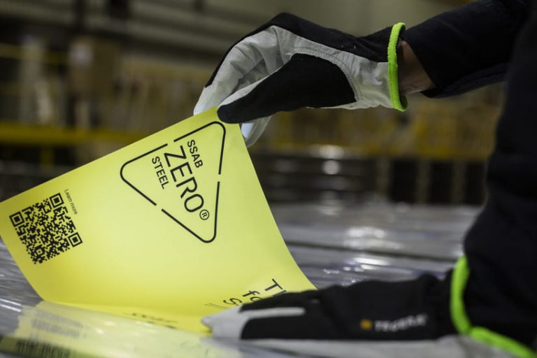 SSAB Zero_web Kranhersteller Fassi lässt sich mit dem Stahl SSAB Zero beliefern, wie er im Bild zu sehen ist.