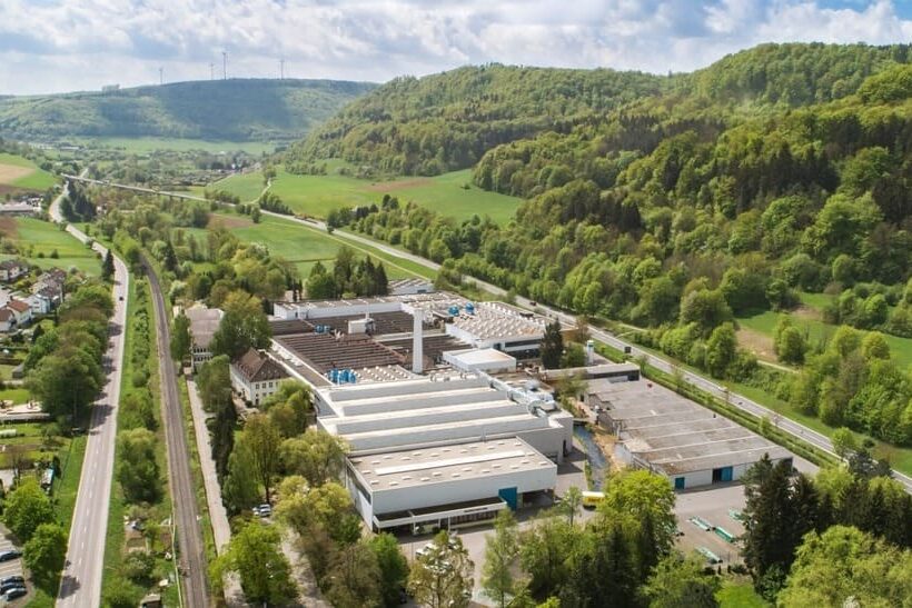 RUD Ketten Rieger & Dietz GmbH u. Co. KG ist ein Spezialist für Rundstahlketten. Das kuftbild zeigt den Firmensitz.