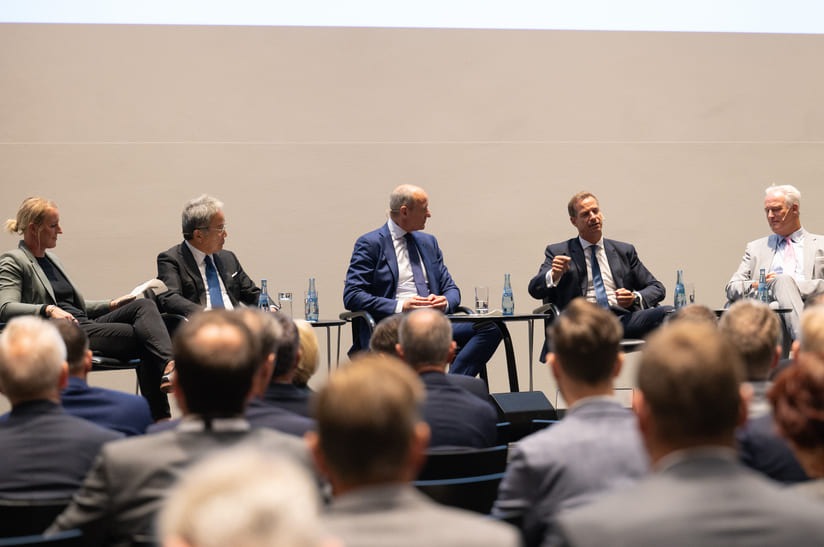 Auch 2023 wurde auf unterschiedlichen Foren, die Zukunft der Produktion diskutiert – 2025 findet alles gebündelt auf der Innovation Stage statt.