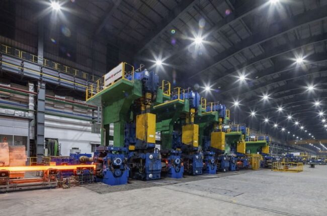 01_Abul-Khair_251023_web Gesamtansicht der 1,6‑Mtpa‑Hochgeschwindigkeits ‑Betonstahlstraße bei Abul Khair Steel, Bangladesch