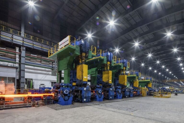 01_Abul-Khair_251023_web Gesamtansicht der 1,6‑Mtpa‑Hochgeschwindigkeits ‑Betonstahlstraße bei Abul Khair Steel, Bangladesch